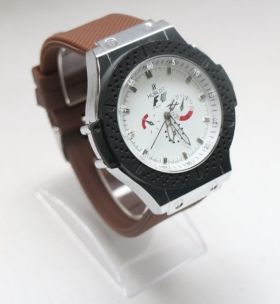 Стилен мъжки часовник със силиконова верижка