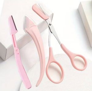 Професионална ножица за вежди с гребен Нож за подстригване на вежди Бръснач за лице за вежди за жени